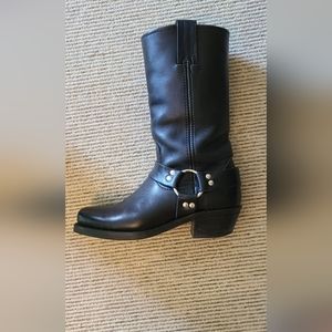 Frye Harness Womens boots size 7.5 M